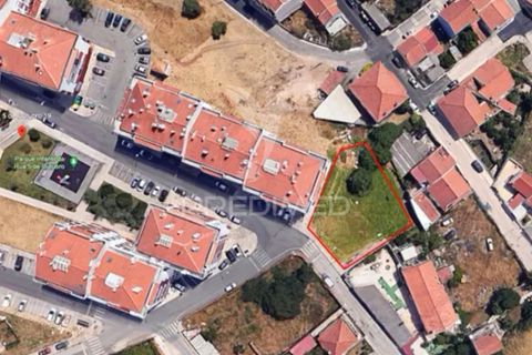 Helårsgrund i Amadora, Lisbon, Amadora - € 85.000 | Ref: 046461 - foto 1