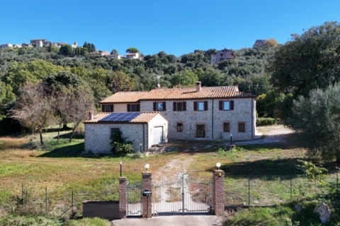 Villa i Amelia, Terni, Amelia - € 560.000 | Ref: PorchianoO10 - foto 1