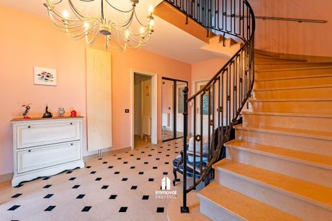 Villa a Strasbourg, Bas-Rhin, Strasbourg - € 1.260.000 | Ref: T66633-IMMOVAL - foto 2