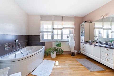 Villa a Strasbourg, Bas-Rhin, Strasbourg - € 1.260.000 | Ref: T66633-IMMOVAL - foto 7
