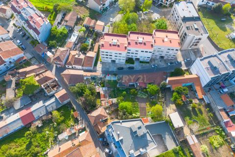 Villa a Rio Tinto, Porto, Rio Tinto - € 360.000 | Ref: C0272-02674 - foto 8