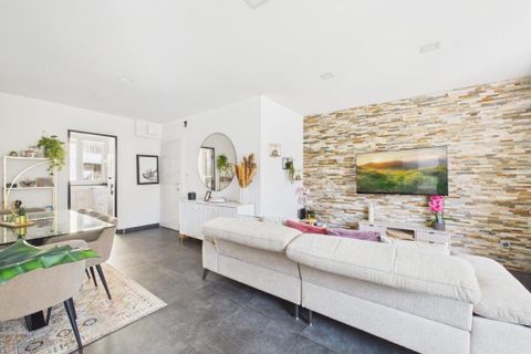 Lejlighed i Ajaccio, Corse-du-Sud, Ajaccio - € 269.000 | Ref: VA12445-MAXIMMO - foto 8
