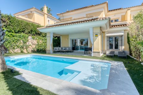 Rækkehus i Marbella, Malaga, Marbella - € 1.495.000 | Ref: R5333077 - foto 1