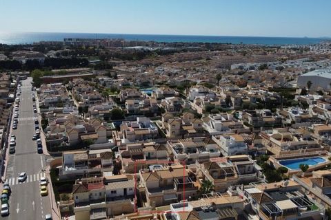 Duplex i Torrevieja, Alicante, Torrevieja - € 198.995 | Ref: MLSC8241850 - foto 38