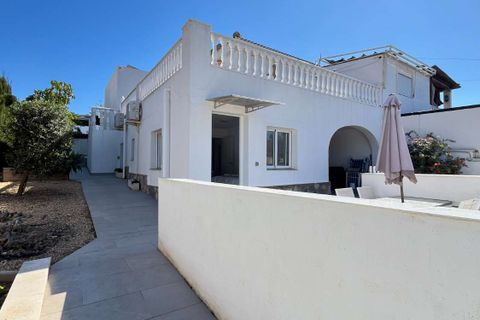Villa i Torrevieja, Alicante, Torrevieja - € 545.000 | Ref: C-1176 - foto 24