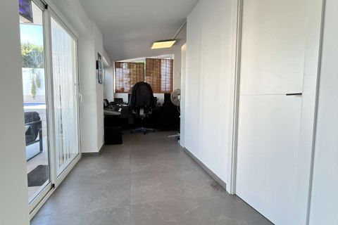 Villa i Torrevieja, Alicante, Torrevieja - € 545.000 | Ref: C-1176 - foto 14