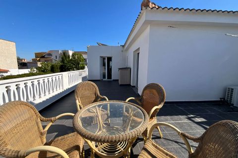 Villa i Torrevieja, Alicante, Torrevieja - € 545.000 | Ref: C-1176 - foto 23