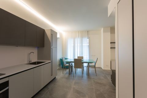 Apartament a Milan, Milan, Milan - € 1.450/mes | Ref: Ceva14 - foto 8