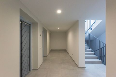 Apartament a Milan, Milan, Milan - € 1.450/mes | Ref: Ceva14 - foto 22