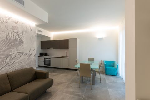 Apartament a Milan, Milan, Milan - € 1.450/mes | Ref: Ceva14 - foto 2