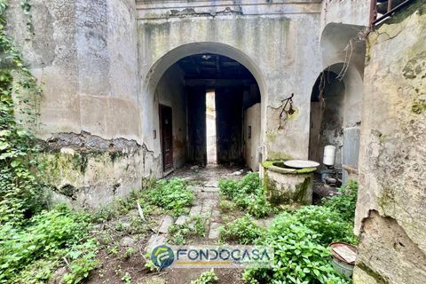 Villa i Sant'Antimo, Naples, Sant'Antimo - € 145.000 | Ref: Via Sant'Anna Palazzo - foto 1
