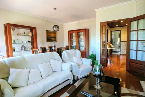 Lejlighed i Oliveira do Bairro, Aveiro, Oliveira do Bairro - € 249.500 | Ref: C0385-00988 - foto 2