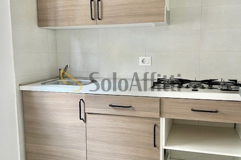 Apartament a Bari, Bari, Bari - € 680/mes | Ref: AA2565 - foto 3