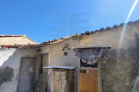 Villa i Ventimiglia, Imperia, Ventimiglia - € 180.000 | Ref: 23796 - foto 2
