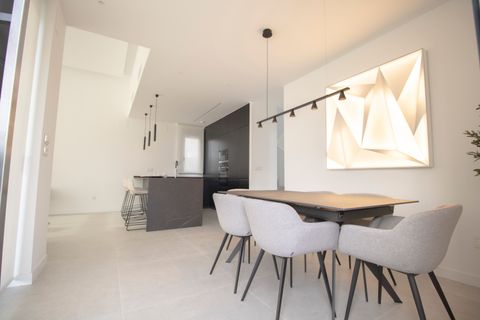Villa a Finestrat, Alicante, Finestrat - € 579.000 | Ref: NBH-23713 - foto 16