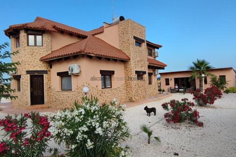 Villa i Pinoso, Alicante, Pinoso - € 499.995 | Ref: GM7258 - foto 12