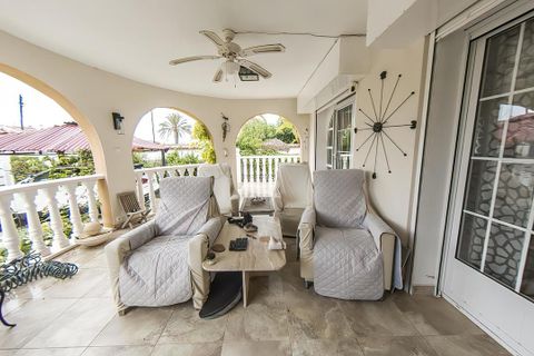 Villa i Torrevieja, Alicante, Torrevieja - € 675.000 | Ref: 741559 - foto 11