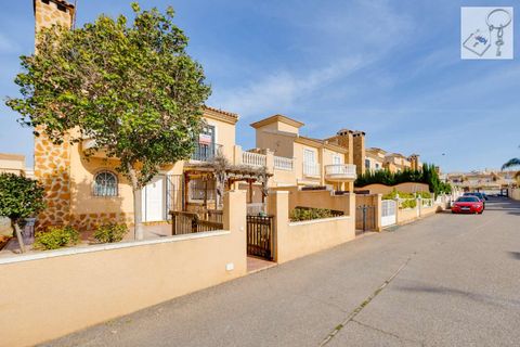 Villa a Torrevieja, Alicante, Torrevieja - € 289.000 | Ref: M-5538 - foto 11