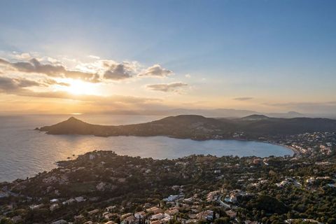 Villa i Saint-Raphael, Var, Saint-Raphael - € 3 600 000 | Ref: HH-16129276 - foto 9