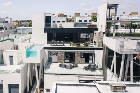 Villa en Ciudad Quesada, Alicante, Ciudad Quesada - € 995.000 | Ref: 32203 - photo 2