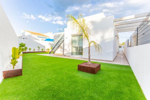 Villa i Torrevieja, Alicante, Torrevieja - € 700.000 | Ref: 32092 - foto 3