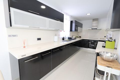 Villa en Cabo Roig, Alicante, Cabo Roig - € 990.000 | Ref: 31223 - photo 2