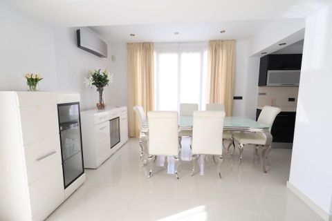 Villa en Cabo Roig, Alicante, Cabo Roig - € 990.000 | Ref: 31223 - photo 5