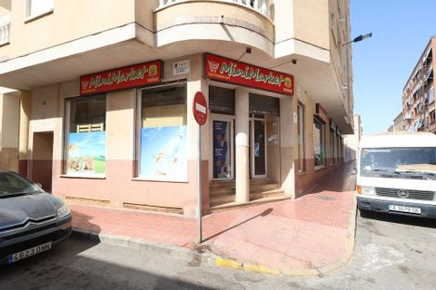 Propiedad comercial en Torrevieja, Alicante, Torrevieja - € 250.000 | Ref: 31214 - photo 1