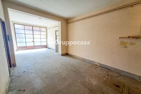 Villa a Magenta, Milan, Magenta - € 215.000 | Ref: Cortile indipendente con due appartamenti via Leopardi 37, Magenta - foto 6