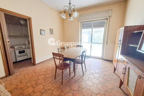 Villa a Magenta, Milan, Magenta - € 215.000 | Ref: Cortile indipendente con due appartamenti via Leopardi 37, Magenta - foto 9