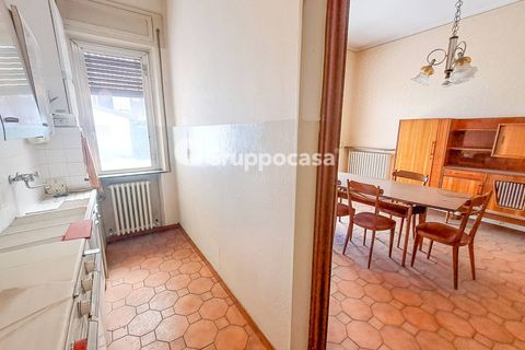 Villa a Magenta, Milan, Magenta - € 215.000 | Ref: Cortile indipendente con due appartamenti via Leopardi 37, Magenta - foto 13
