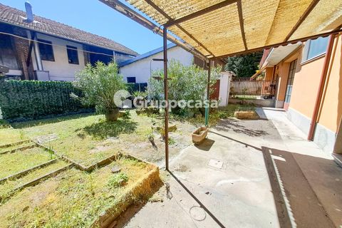 Villa a Magenta, Milan, Magenta - € 215.000 | Ref: Cortile indipendente con due appartamenti via Leopardi 37, Magenta - foto 15