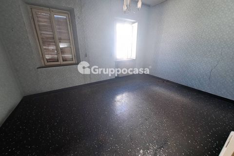 Villa a Magenta, Milan, Magenta - € 215.000 | Ref: Cortile indipendente con due appartamenti via Leopardi 37, Magenta - foto 31