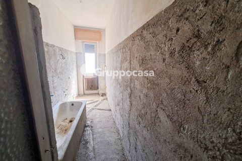 Villa a Magenta, Milan, Magenta - € 215.000 | Ref: Cortile indipendente con due appartamenti via Leopardi 37, Magenta - foto 33