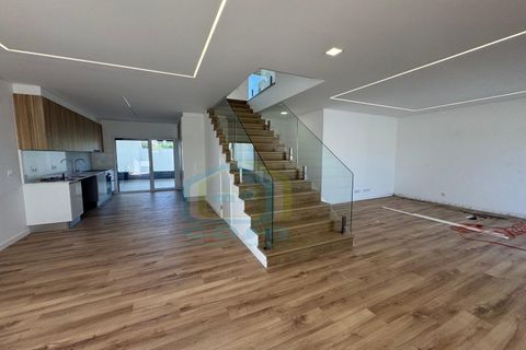 Villa i Santa Barbara, Lisbon, Santa Barbara - € 515.000 | Ref: CAS_246 - foto 2