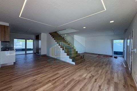 Villa i Santa Barbara, Lisbon, Santa Barbara - € 515.000 | Ref: CAS_246 - foto 3