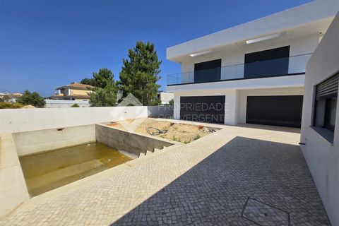 Villa i Setubal, Setubal, Setubal - € 840 000 | Ref: 393 - foto 12
