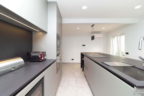 Villa i Carcavelos, Lisbon, Carcavelos - € 2.495.000 | Ref: AM142 - foto 9