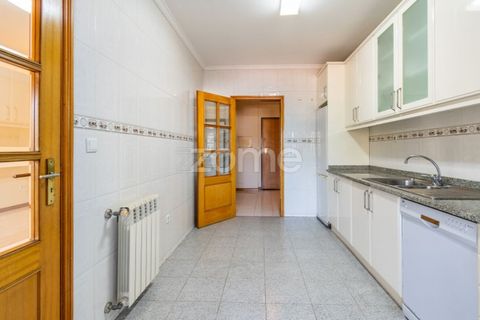 Lejlighed i Maia, Porto, Maia - € 342.000 | Ref: ZMPT587470 - foto 11