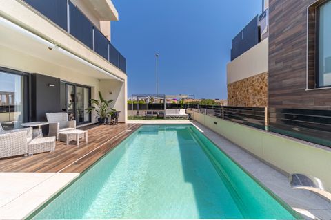 Villa en Cabo Roig, Alicante, Cabo Roig - € 759.000 | Ref: R-27814 - photo 32
