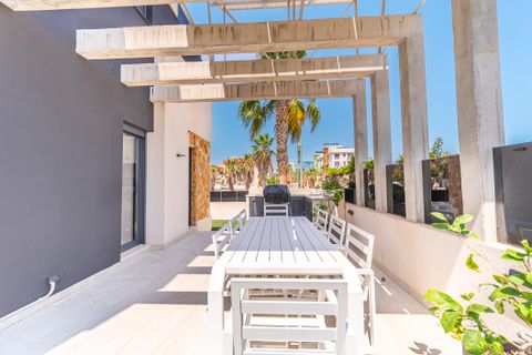 Villa en Cabo Roig, Alicante, Cabo Roig - € 759.000 | Ref: R-27814 - photo 35