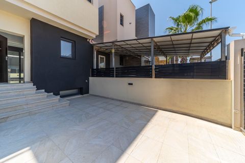 Villa en Cabo Roig, Alicante, Cabo Roig - € 759.000 | Ref: R-27814 - photo 38