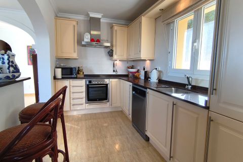 Villa a La Sella, Alicante, La Sella - € 675.000 | Ref: RU 0470 - foto 4