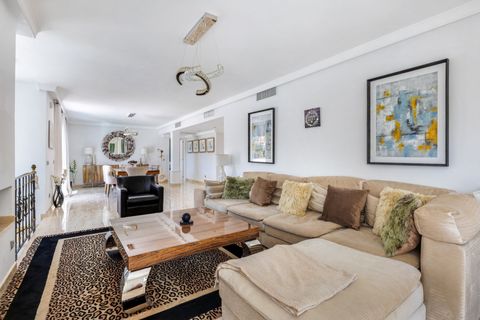 Villa a Marbella, Malaga, Marbella - € 1.795.000 | Ref: MBR0015 - foto 16
