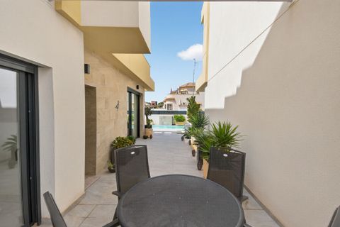 Villa en Benijofar, Alicante, Benijofar - € 425.000 | Ref: DLS0621 - photo 23