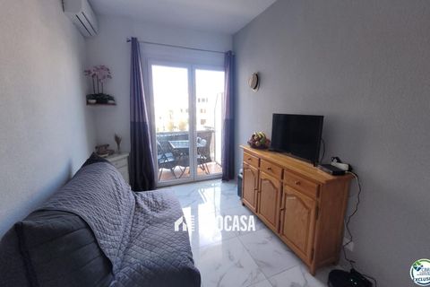 Apartment in Empuriabrava, Gerona - photo 5