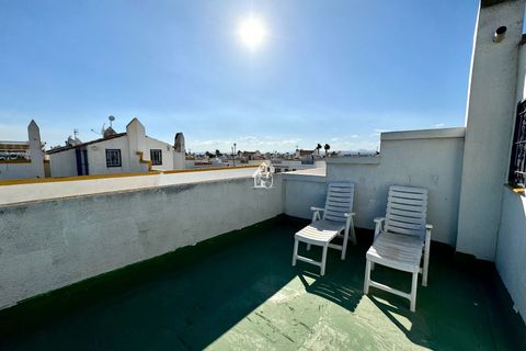 Villa a Torrevieja, Alicante, Torrevieja - € 1.400/mes | Ref: cha0088 - foto 43