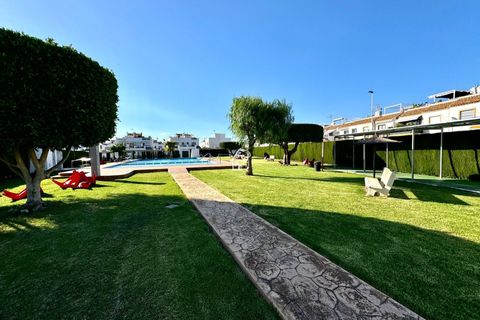 Villa a Torrevieja, Alicante, Torrevieja - € 1.400/mes | Ref: cha0088 - foto 50