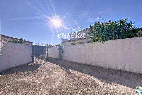 Villa i Empuriabrava, Gerona, Empuriabrava - € 385.000 | Ref: 2542 - foto 24