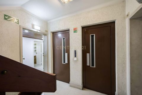 Lejlighed i Alges, Lisbon, Alges - € 510.000 | Ref: C0222-06921 - foto 21